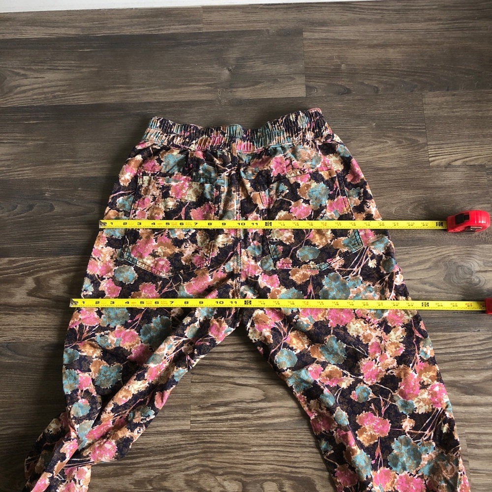 Anthropologie Anisa Floral Corduroy Joggers Pants Petite - Picture 14 of 14